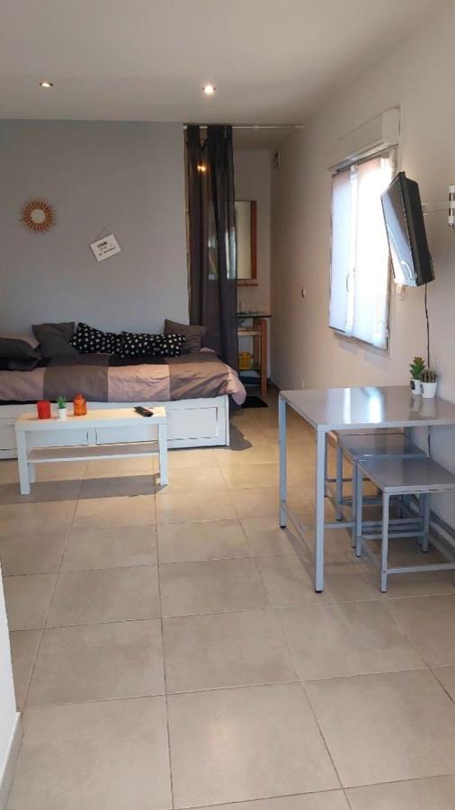 Studio Prive Attenant Villa Piscine Marseilles Exterior foto