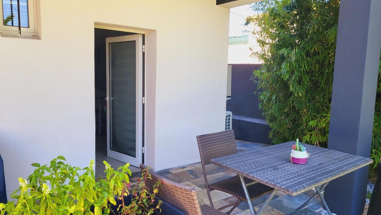Studio Prive Attenant Villa Piscine Marseilles Exterior foto
